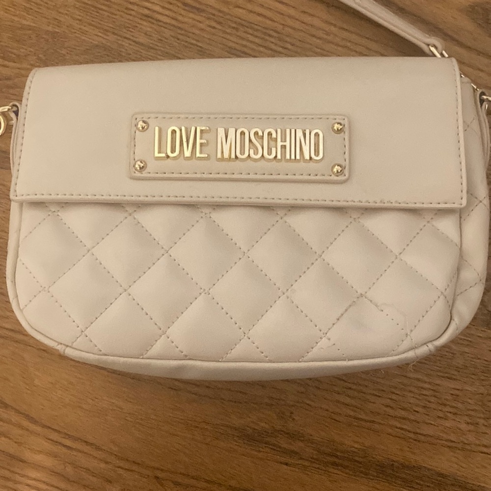 Love Moschino Quilted Leather Crossbody - White 🤍